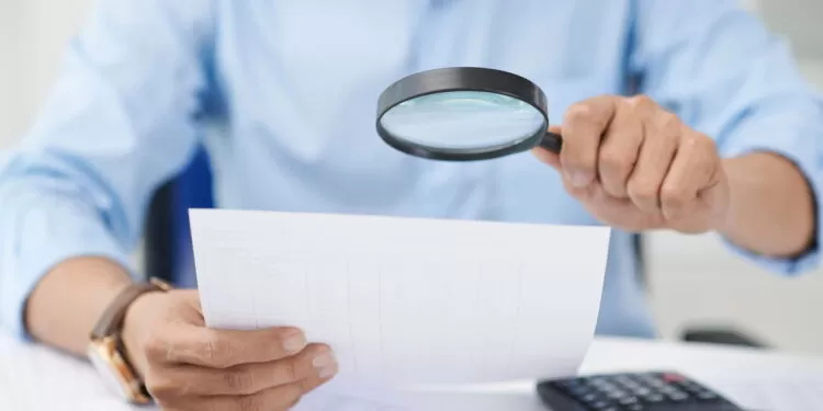 Como identificar boletos falsos e evitar golpes comuns.