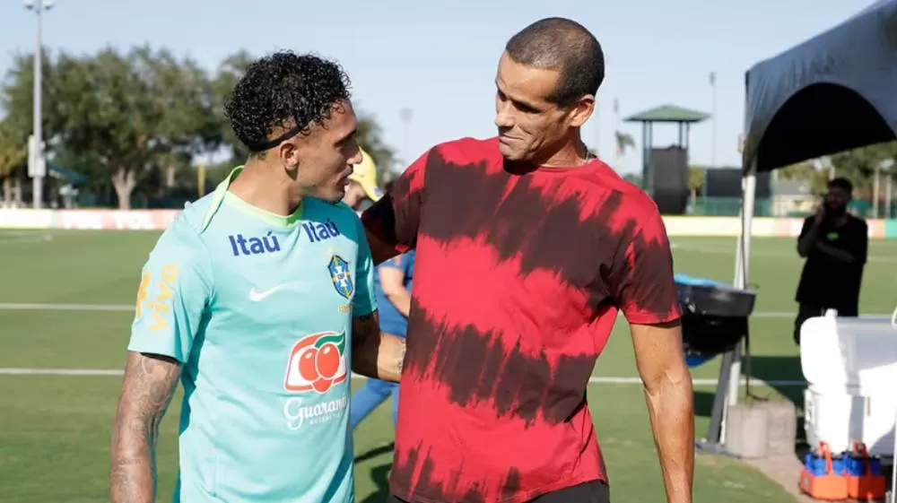 Rivaldo, craque de Corinthians, Palmeiras e Seleção, completa 53 anos.