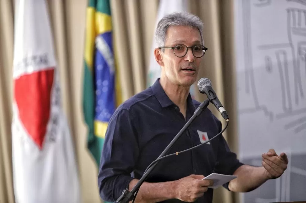 Zema dá dez dias para que secretarias do governo indiquem como irão cortar gastos.