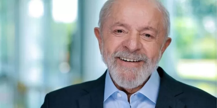 Governo anuncia reajuste salarial de 9% para 2025 e decisão surpreende trabalhadores.