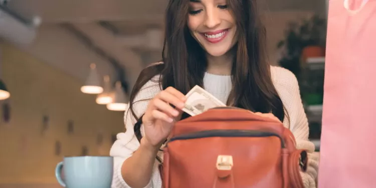 Os astros revelam! Dinheiro aparece do nada para 3 signos; veja quais os sortudos.