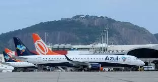 Cade aprova sugestão e tribunal vai analisar processo sobre codeshare de Azul e Gol.