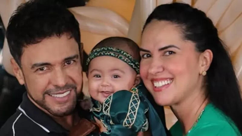 Zezé Di Camargo mostra momento com a filha antes de viagem: 'Curtindo'.