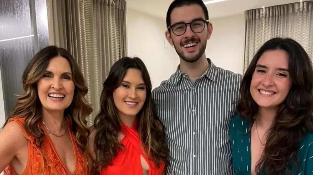 Fátima Bernardes revela se possui boa relação com William Bonner