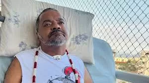 Equipe atualiza estado de saúde de Arlindo Cruz após internação.