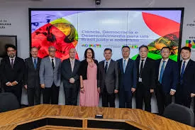 Brasil e China avançam na cooperação espacial com foco no satélite CBERS-5.