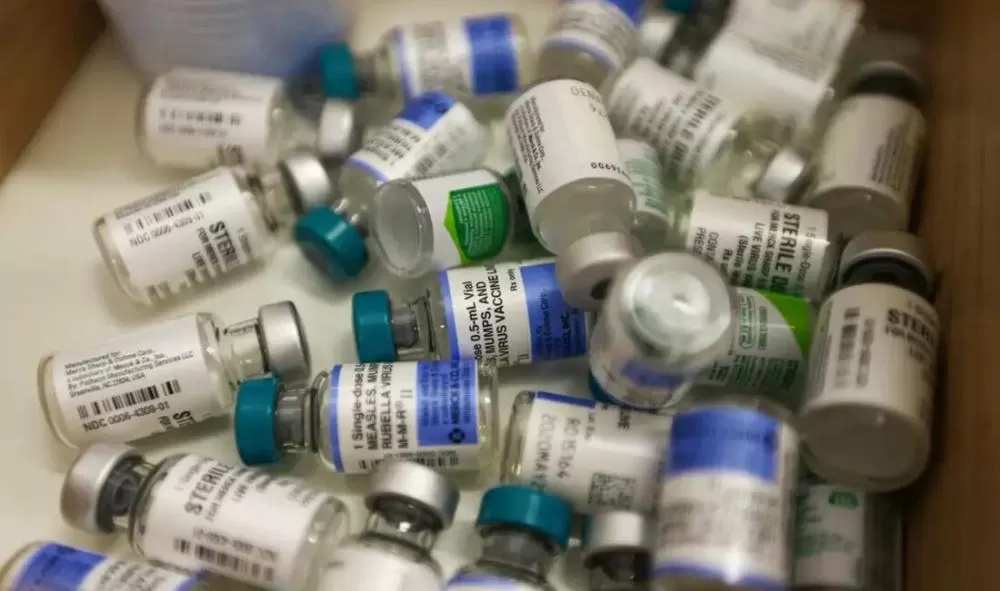 Brasil recebe 1,3 milhão de doses da vacina contra a Covid-19.