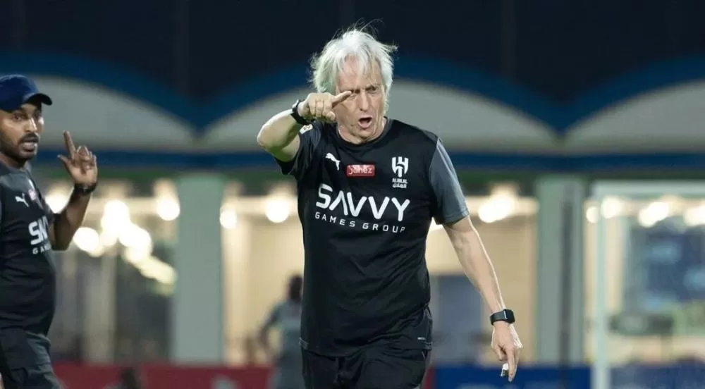Al-Hilal anuncia demissão do técnico Jorge Jesus, alvo da Seleção Brasileira.