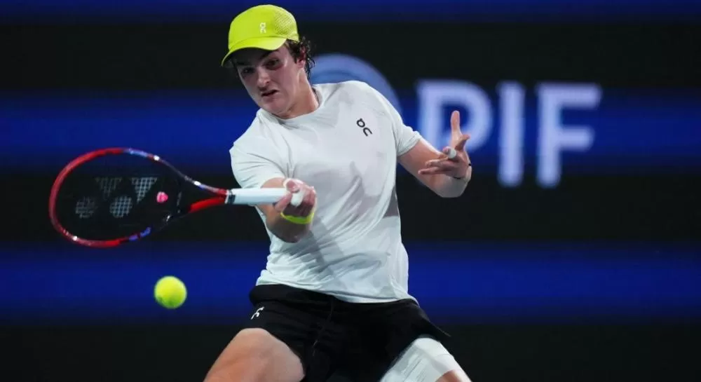 João Fonseca estreia contra 61 do ranking no Masters de Roma e pode ter revanche contra Rublev.