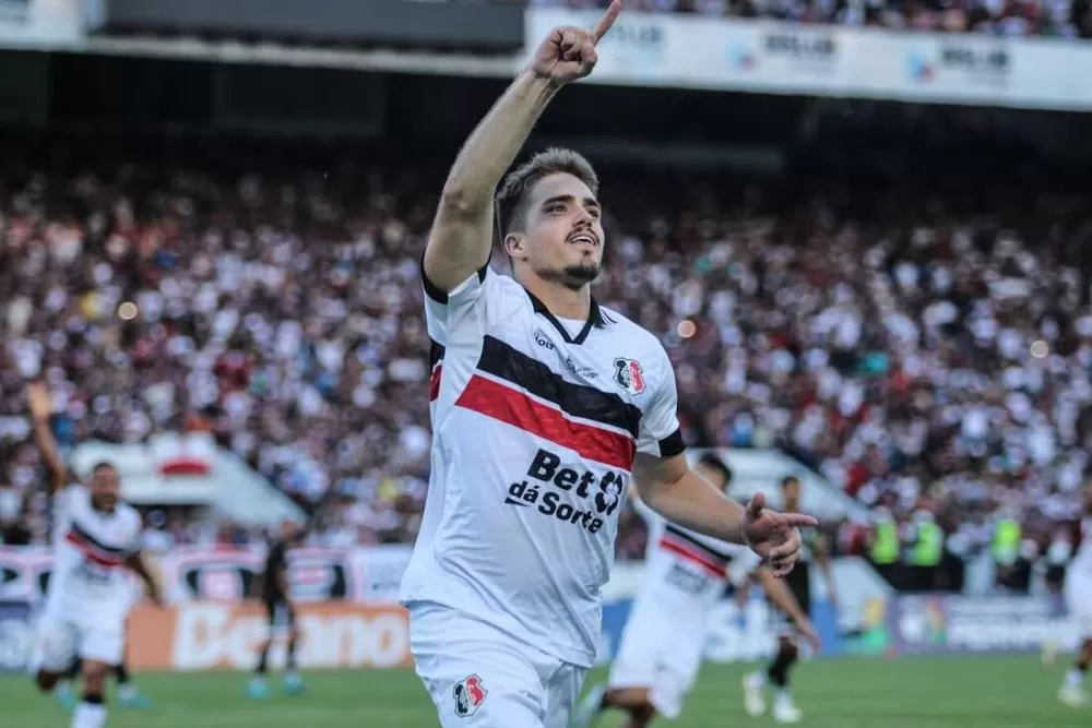 Santa Cruz: Matheus Melo retorna aos treinos e Toty inicia transição nesta semana.