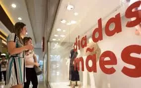 Dia das Mães: preços de presentes podem variar até 400%, aponta pesquisa.