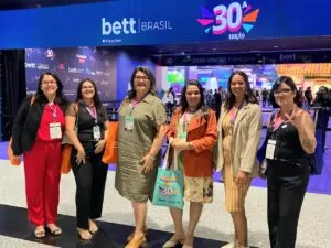 A Prefeitura de Garanhuns, por meio da Secretaria de Educação, marcou presença na Bett Brasil 2025, o maior evento de Inovação e Tecnologia para a Educação na América Latina, realizado em São Paulo. O evento reuniu palestras, rodas de conversa e fóruns com profissionais que são referência na educaçã
