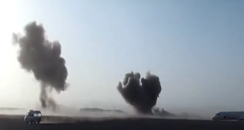 Israel desmantela base de rebeldes Houthis em aeroporto.