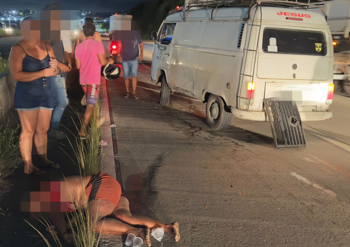 Tragédia na BR-232: mulher em situação de rua morre após ser atropelada por Kombi em Pombos.