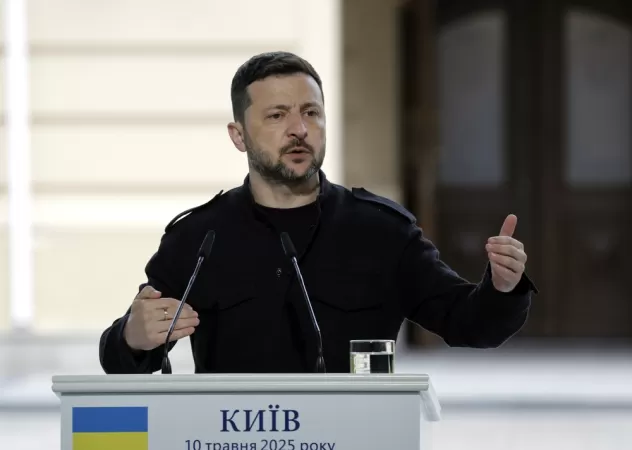 Zelensky aceita proposta de Putin para negociar paz na Turquia.