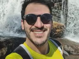 Justiça condena a 26 anos de prisão homem que matou turista a facadas durante carnaval 2024.