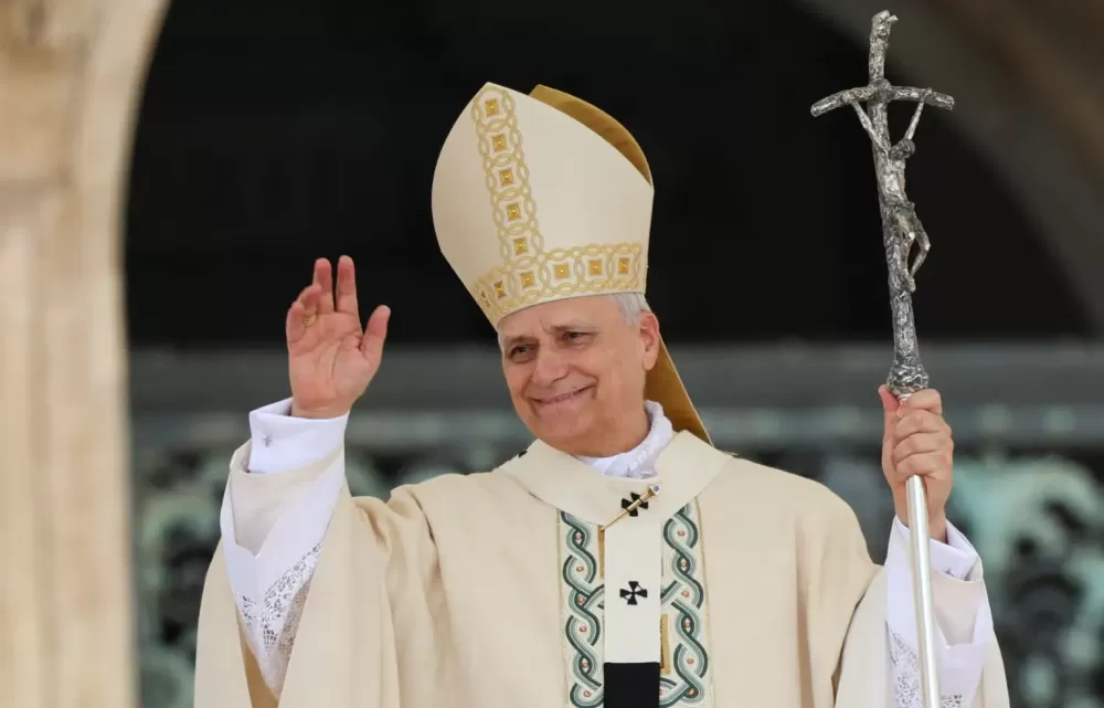 Papa Leão XIV critica modelo econômico que “exclui pobres e destrói o meio ambiente”.