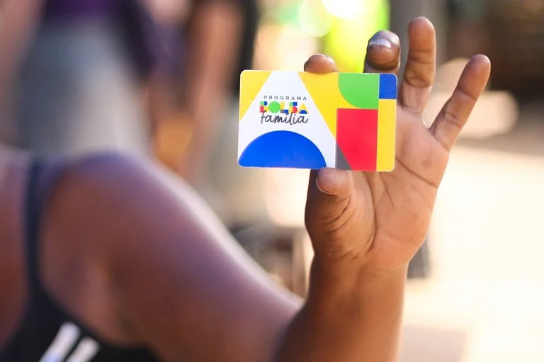 Governo começa a pagar hoje Bolsa Família de maio; veja calendário.