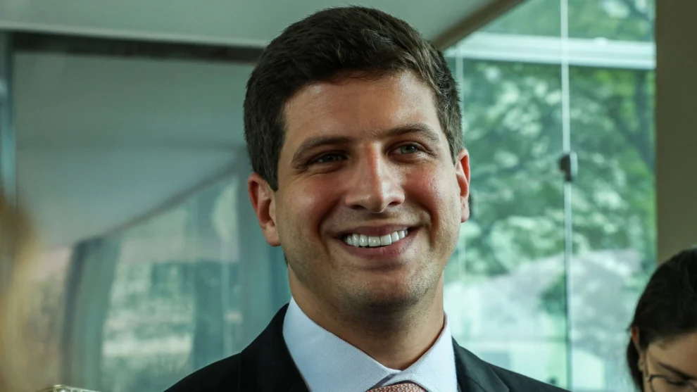 João Campos concede benefício fiscal a bets no Recife.