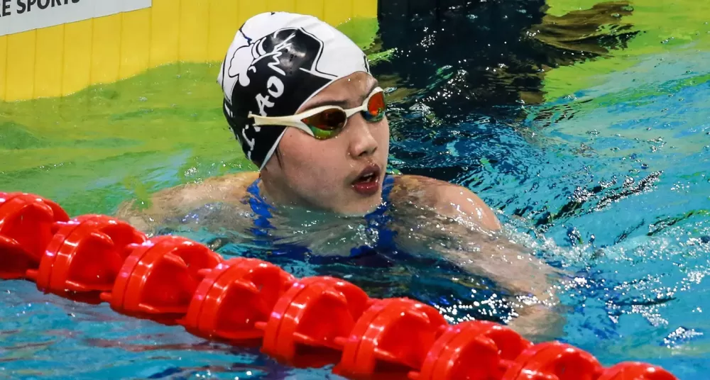 Yu Zidi, 'sensação' chinesa de 12 anos, pode disputar o Mundial de natação.