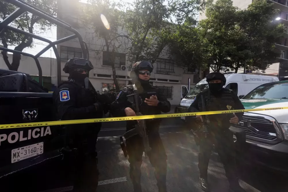 Duas autoridades de alto escalão da capital mexicana são mortas em plena luz do dia.