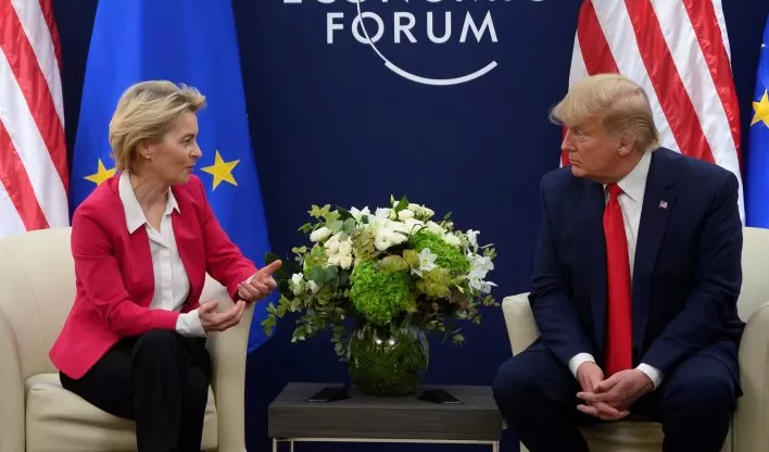 Ameaça tarifária de Trump reacende risco de guerra comercial com a União Europeia.