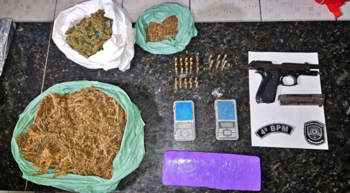Homem é preso por tráfico de drogas e porte ilegal de arma em Caruaru.
