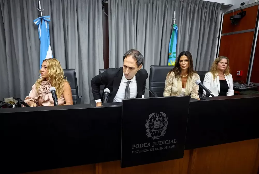 Julgamento sobre morte de Maradona é anulado após suspeição de juíza.