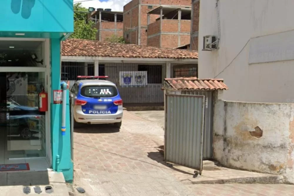 Homem incendiado pela companheira morre no HR.