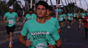 Jovem morre após mal súbito durante meia-maratona em Porto Alegre, no dia do seu aniversário.