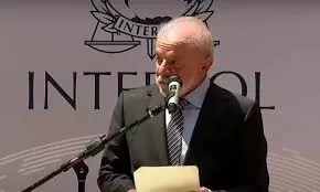 Lula celebra brasileiro à frente da Interpol e defende combate global ao crime organizado.