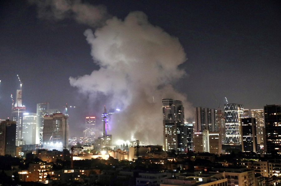 Israel alerta para mais ataques ao Irã neste sábado; conflito já causou 81 mortes