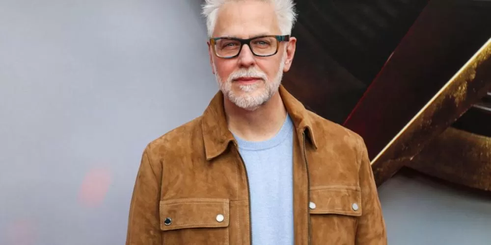 James Gunn revela novo filme da Mulher-Maravilha surpreendendo os fãs.