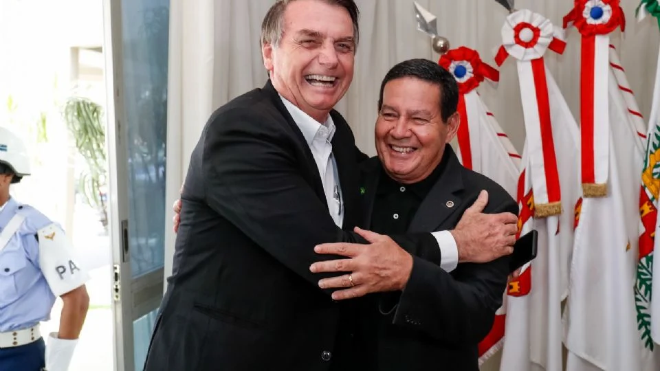 Joice Hasselmann diz que Mourão sabia da minuta do golpe: “Fechar o Congresso”.