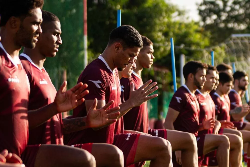 Náutico x Maringá: confira escalações e onde assistir.