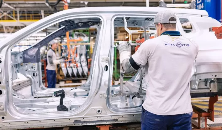 Acordo automotivo entre Brasil e Argentina é ampliado com tarifa zero para autopeças.