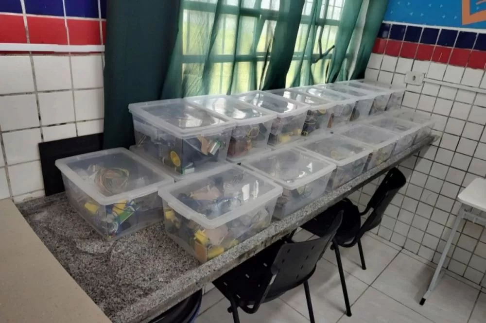 Auditoria do TCE-PE aponta superfaturamento em kits de robótica pela Prefeitura de São Bento do Una.