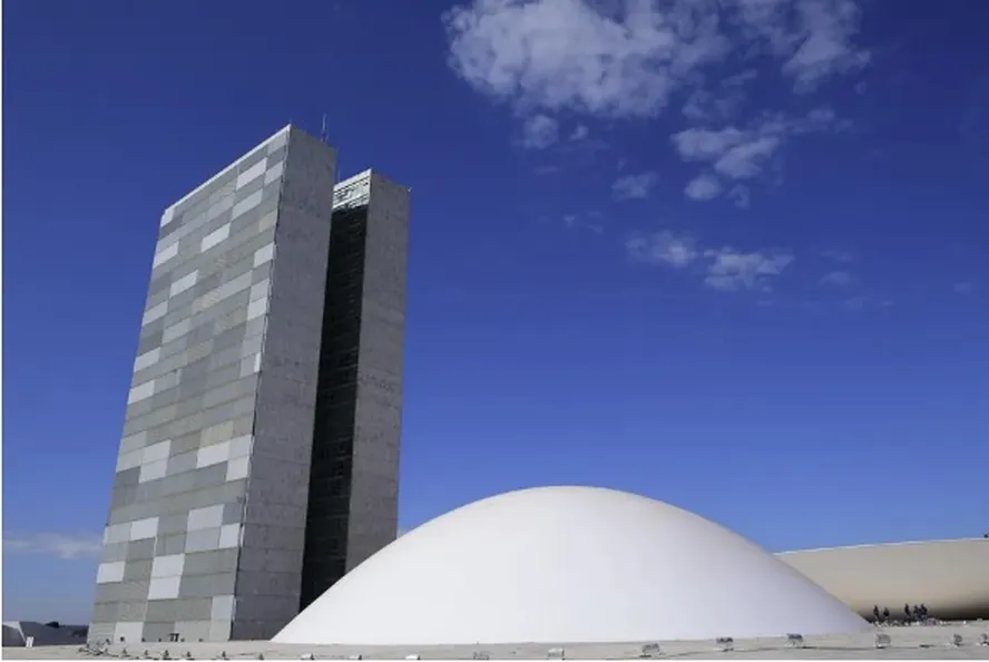 Comissão do Congresso aprova MP que reformula crédito consignado e adiciona motoristas de aplicativo ao público-alvo