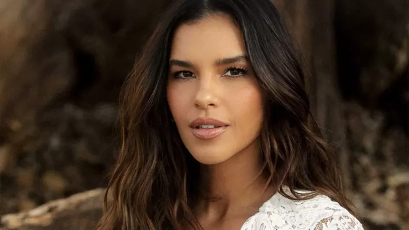 Mariana Rios está grávida! Atriz exibe sua barriga de gestante.