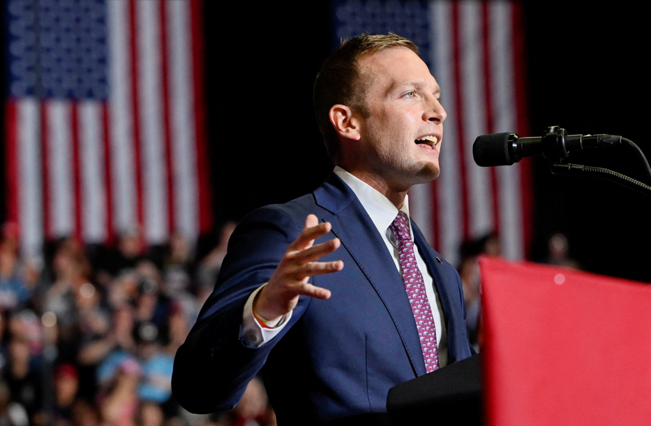 Homem é preso nos EUA sob acusação de ameaçar deputado federal republicano.