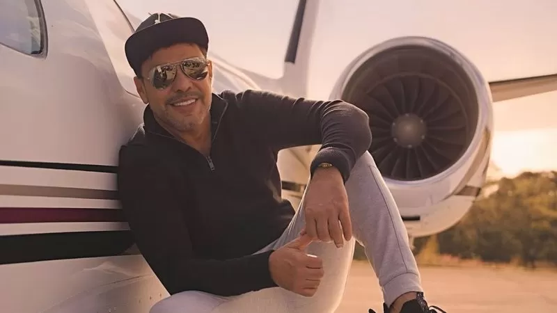 Imprensa é proibida de fazer registros do show de Zezé Di Camargo e Luciano em show de São João; saiba detalhes.