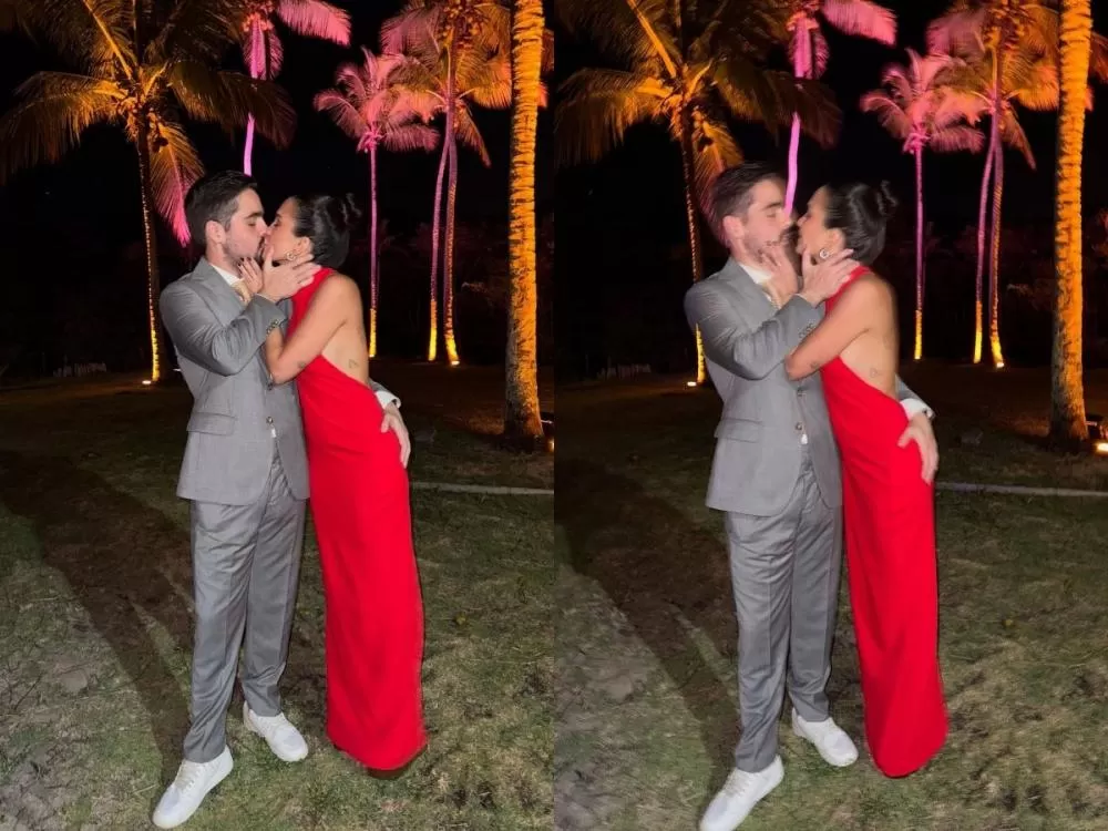 João Silva surge em clima de romance com a namorada em festa na Bahia.