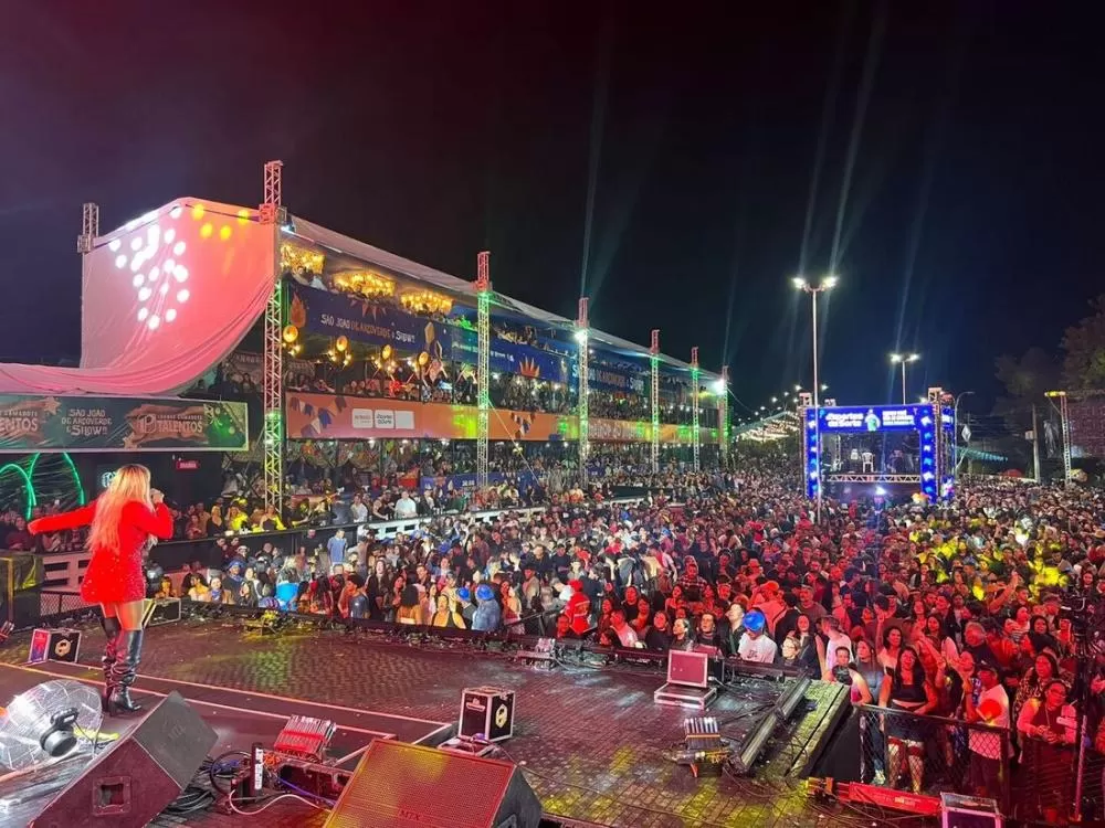 São João 2025: Arcoverde une coco e forró das antigas em noite de muita festa e cultura local.