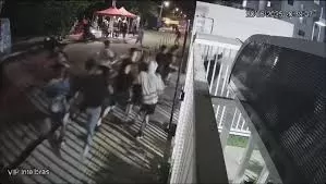 Briga entre gangues termina com invasão de condomínio e agressões em Paulista, no Grande Recife.