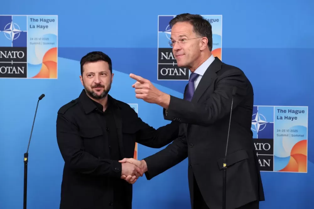 Otan se reúne para oficializar aumento de gastos militares, sob ameaça da Rússia.