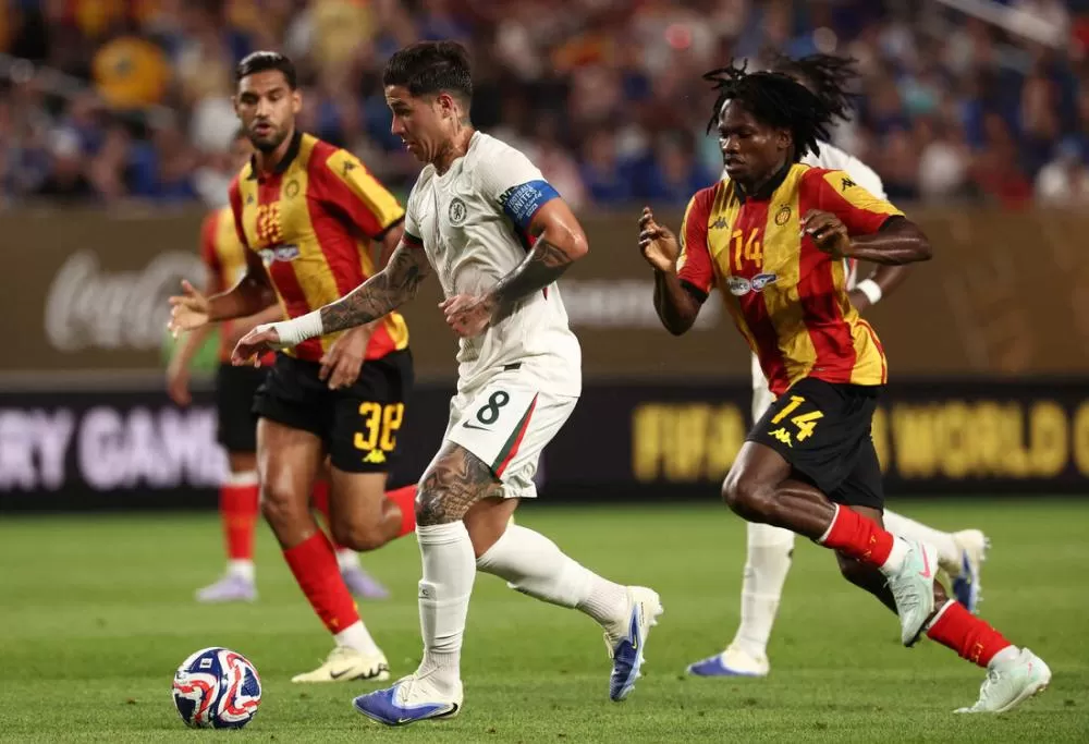 Chelsea supera o corajoso Espérance e vai enfrentar o Benfica nas oitavas de final do Mundial.