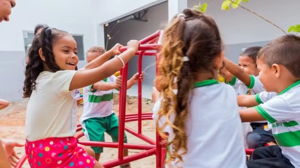 Secretaria de Educação abre vagas para as matrículas de estudantes novatos em Caruaru.