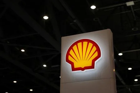 Shell estaria em negociações para comprar rival BP, diz jornal.