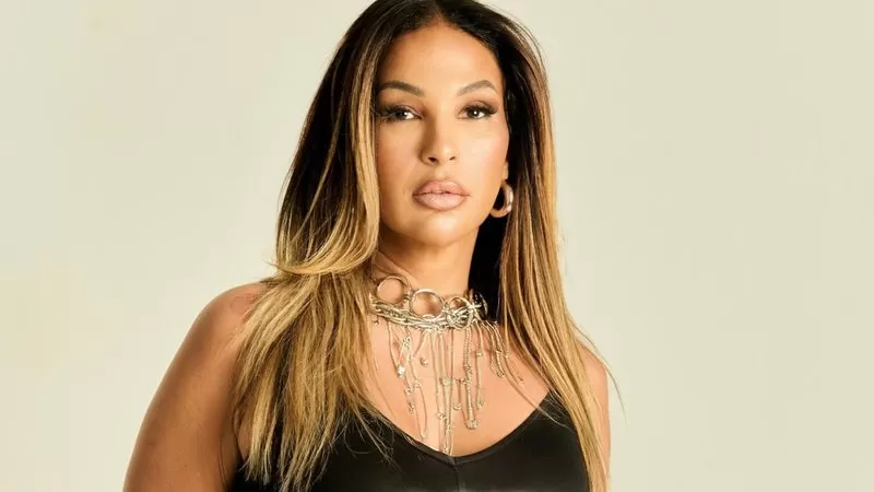 Valesca Popozuda entrega rotina de paquera nos apps: “Vários peguetes”.