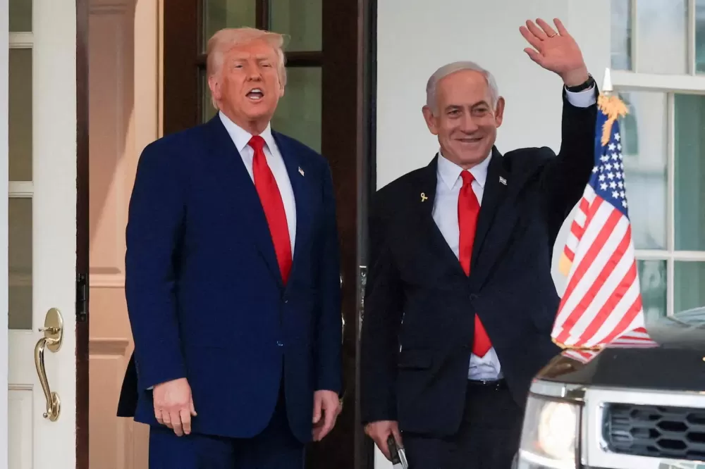 Trump faz apelo por perdão judicial a Netanyahu e diz que EUA ‘salvarão Bibi’.